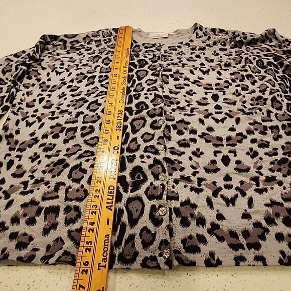 Quacker Factory 2X Sweater Gray Black White Button Animal Print Rhinestones - Picture 8 of 10
